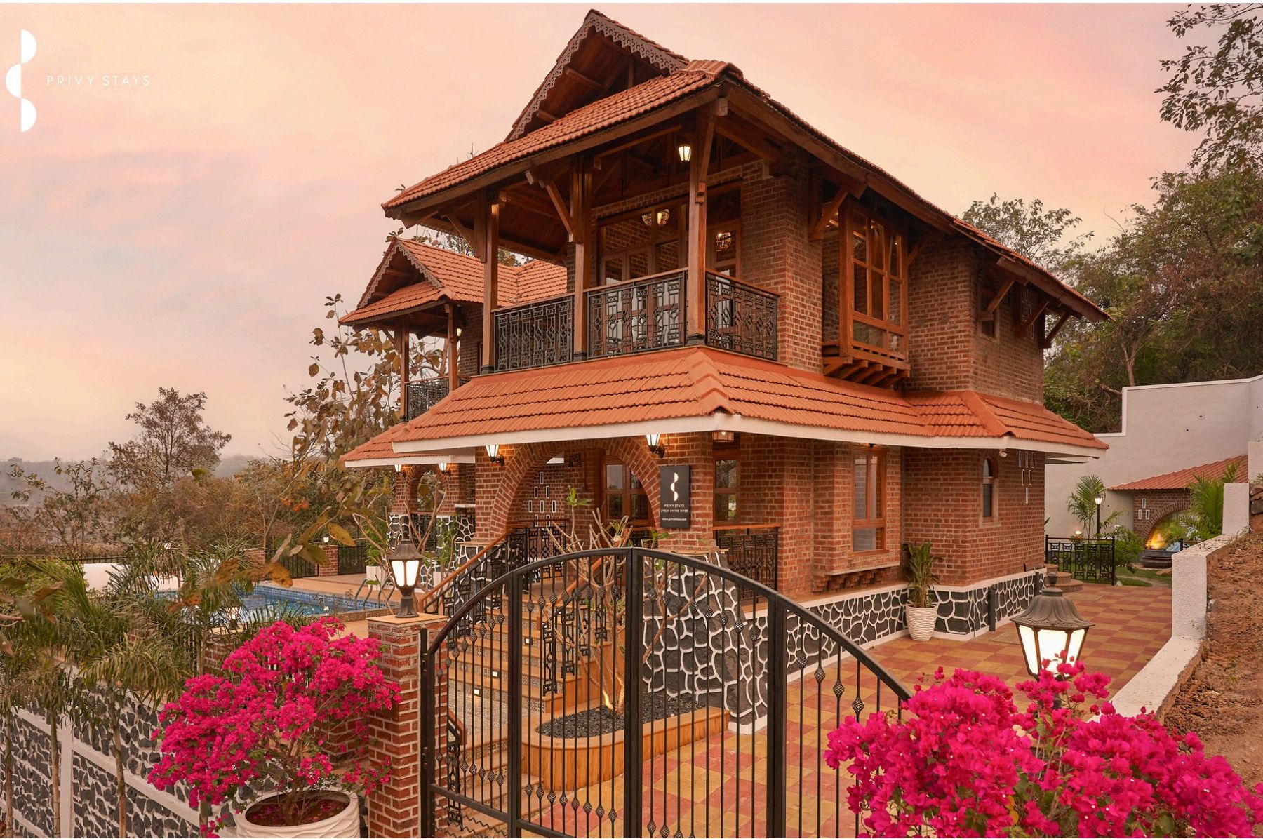 Story By The River Villa