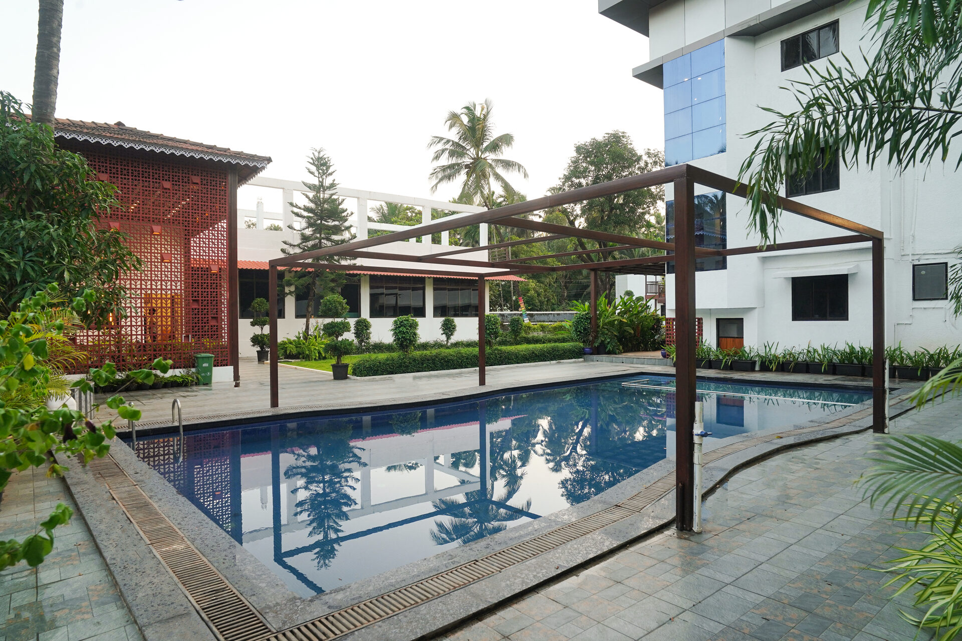 Coral Sand Beach Resort 10